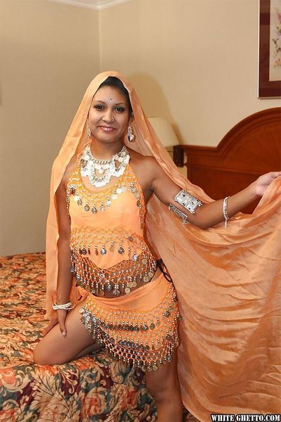 Sexual indian lady on high heels uncovering her billibongs and muff